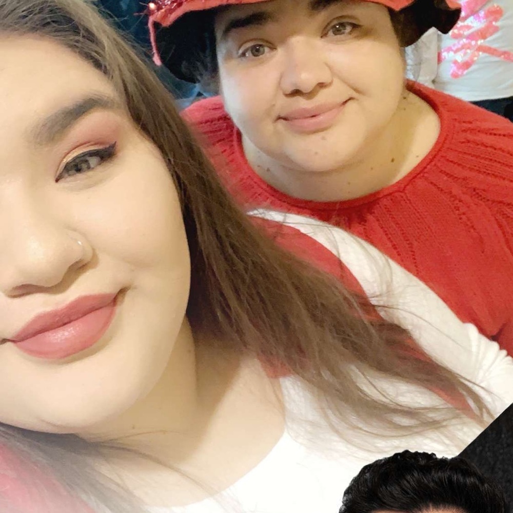 Meet your Posher, Lorie